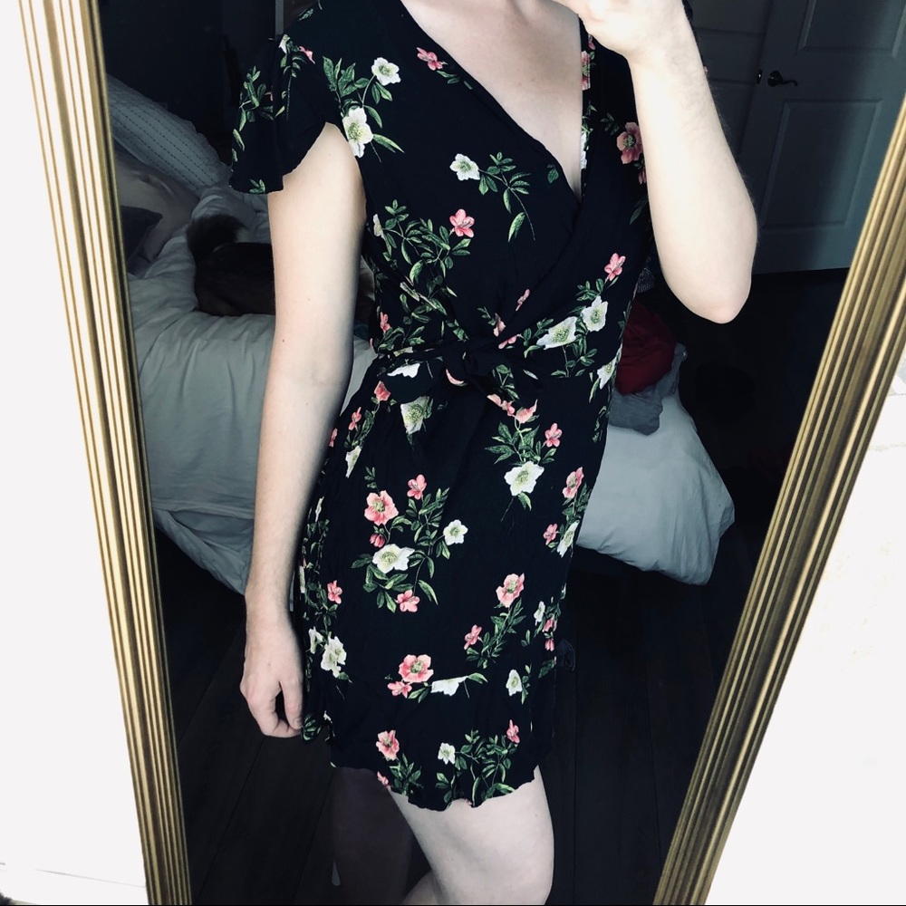 Xhilaration Strappy Back Tie Waist Floral Dress